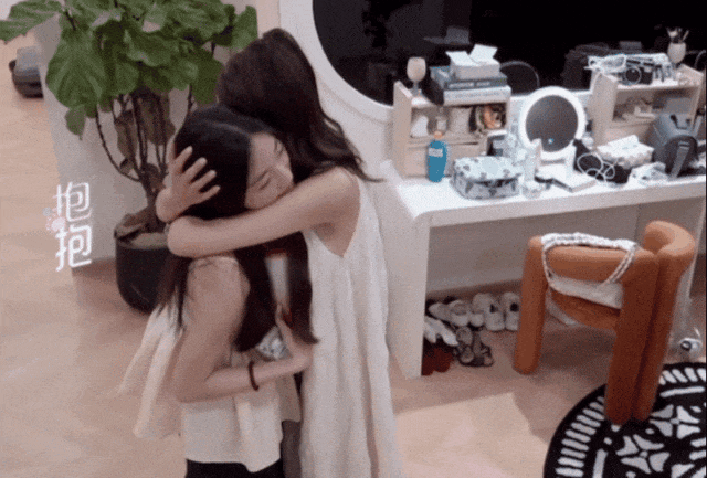 啊？这样也能进娱乐圈？怪不得翻车呢…