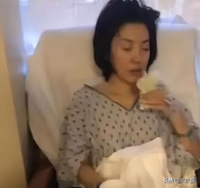 “余生好好走”，57岁央视主持王小丫，曾在病床上的留言引人泪目