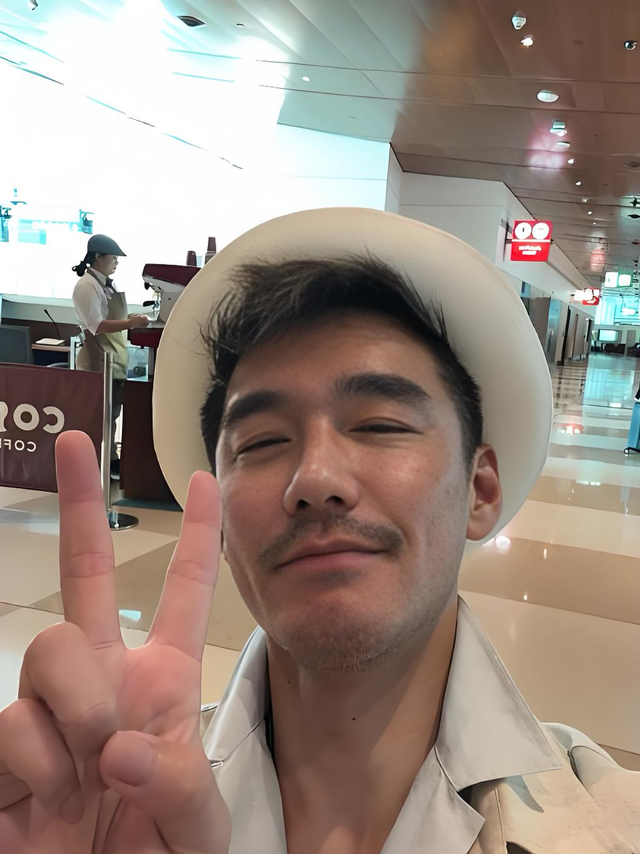 胡兵素颜流出，网友：这还是那个T台男神吗？
