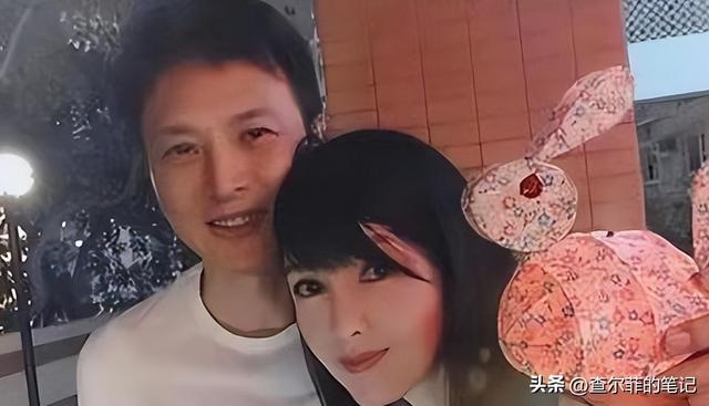 被戴8次绿帽子，3次被捉奸在床	，这就是我们“玉女	”守卫的爱情？