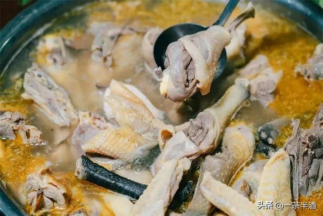 自驾营地：云南文山自治州免费自驾停车露营地主要景点及特色美食