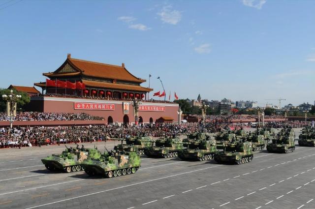 阅兵将近，九国一把手缺席，多国借机做文章，中方一句话透露玄机