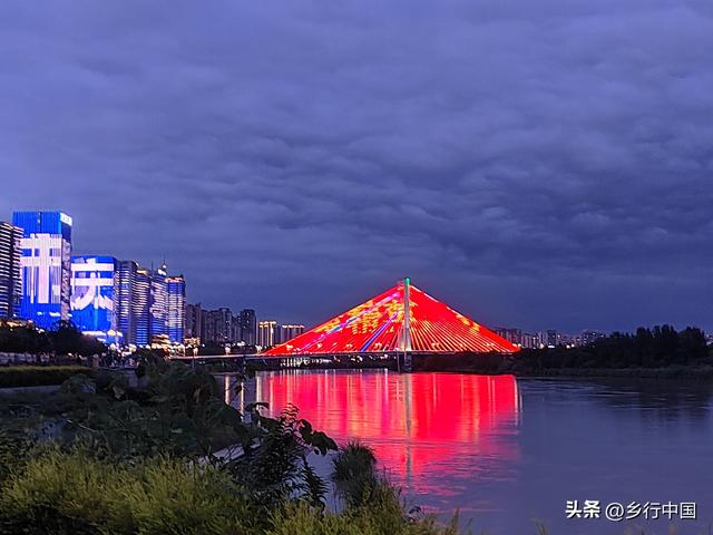 国庆预热！“三国之源 潮起顺庆”演唱会后“跟着陈寿写三国”建议