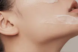 手把手教你正确涂抹面霜，让效果翻倍！图片