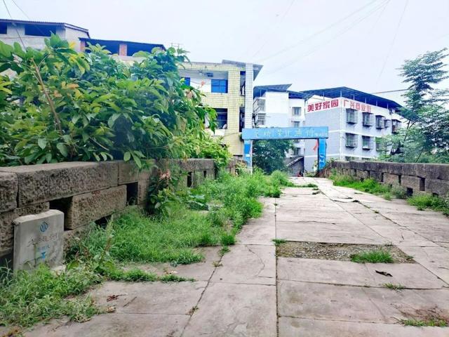 龙滩河上古桥跨，望溪广兴边界场