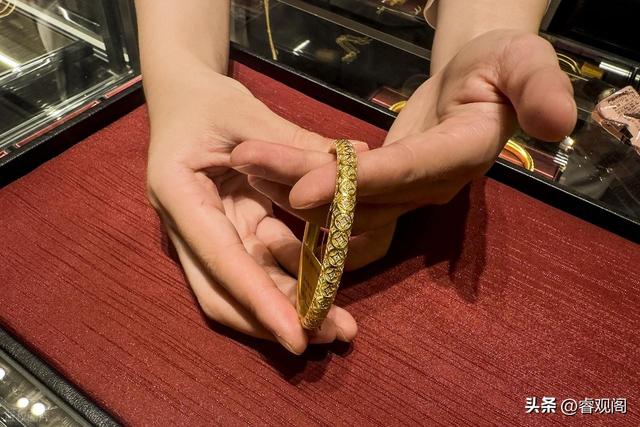 谁在黄金暴涨中赚大钱？不是周大福，而是这家公司