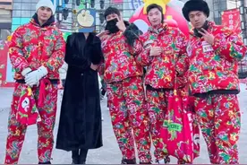 “185帅气男大店员”又被网红店炒成金招牌，吃美貌红利的轮到大学生了图片