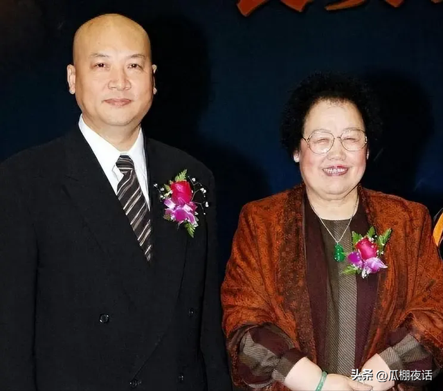 京圈四大富婆，身价过百亿，出门私人飞机，甚至坐拥北京一条街