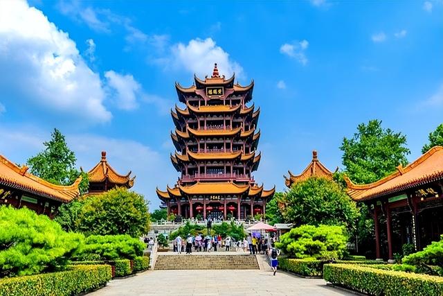 老了才发现：男人最烧钱的十大爱好，由低到高排列，你中了几个？