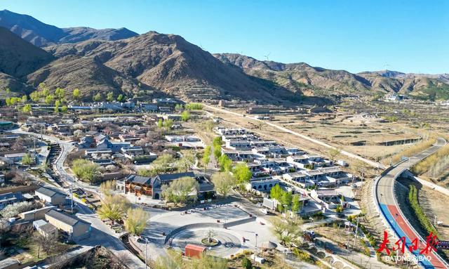 这条自驾线藏不住了!大同长城秋日“颜值爆表”~