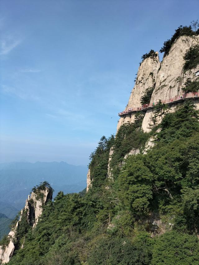伏牛山世界地质公园老君山“道境滑脱峰林”何以颠覆地貌美学认知​