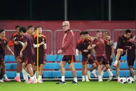 知耻后勇还是沦为笑柄？新华社：回到主场，国足队员已无路可退图片