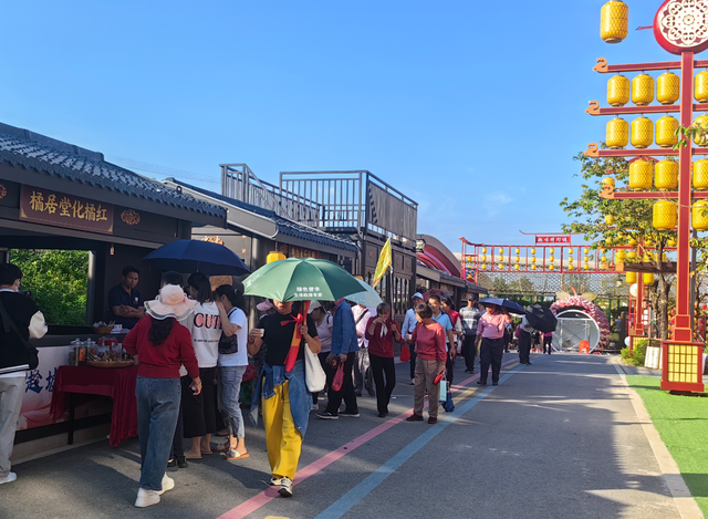 第六场圆满落幕！高州非遗花灯吸睛，柏桥服务区“趁墟”激活文旅消费新活力