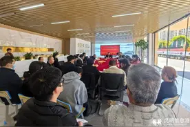 昆明钟英培训学校举行高考冲刺高效备考研讨会图片