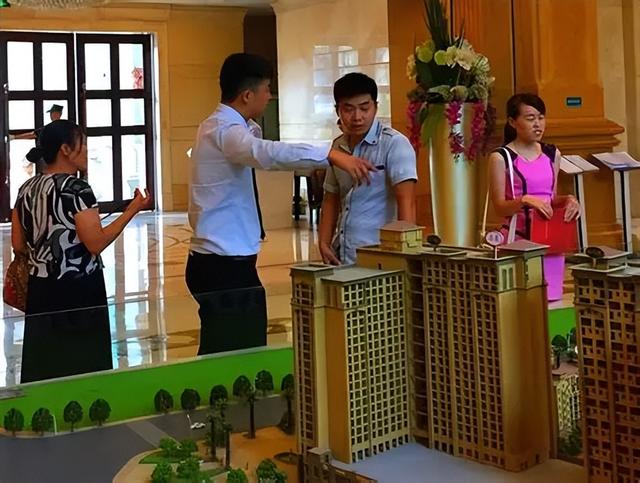 李嘉诚预言已应验？若无意外，2026年楼市或将面临3大转变