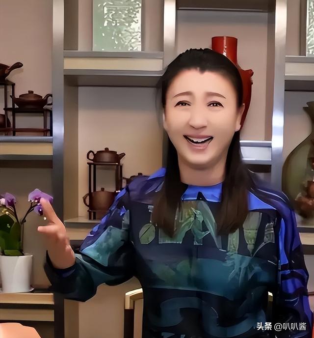 人狂必有祸！这次被何庆魁骂白眼狼的闫学晶	，狐狸尾巴藏不住了