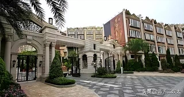 风流尼姑释智定：白天念经晚上夜店，东窗事发时，屋里还藏着假发