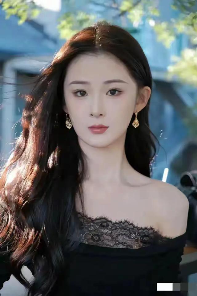 甘肃兰州一佳人好漂亮	， 身高168cm，体重48kg 美的让人移不开眼