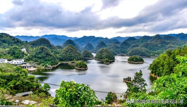 双节打卡观山湖：游客沉醉山水间 乐享诗意栖居