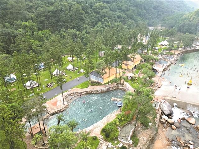 “泉”新体验 八方来“贺”