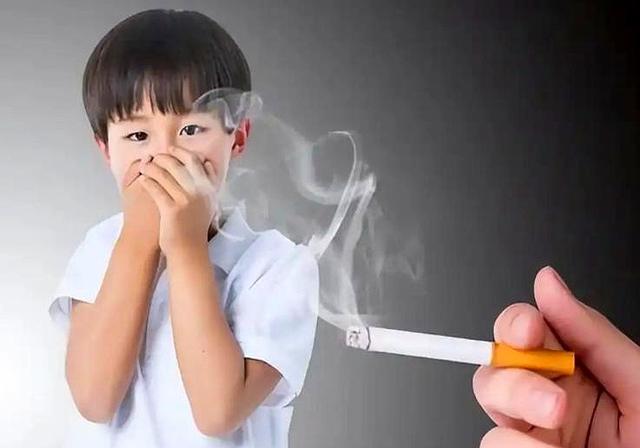 发现了没有，每天抽烟的男人，明显要比不抽烟的男人，气色都要差