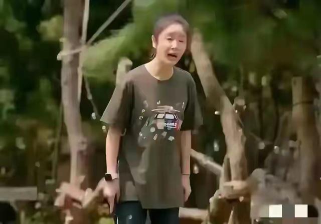 47岁林心如老到认不出！面部松弛憔悴沧桑，素颜打扮像农村大妈