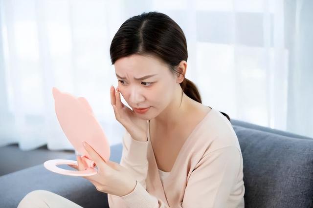 低成本抗衰，强烈推荐这个“作弊	”小技巧！在家就能做