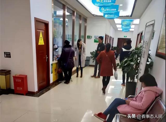 北京女子骑车撞伤77岁老人，事后老人叮嘱儿子：帮她找份工作