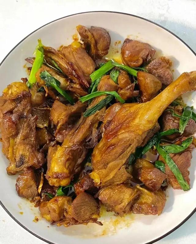 秋高鸭肥，5种鸭肉做法，营养美味，滋补养生