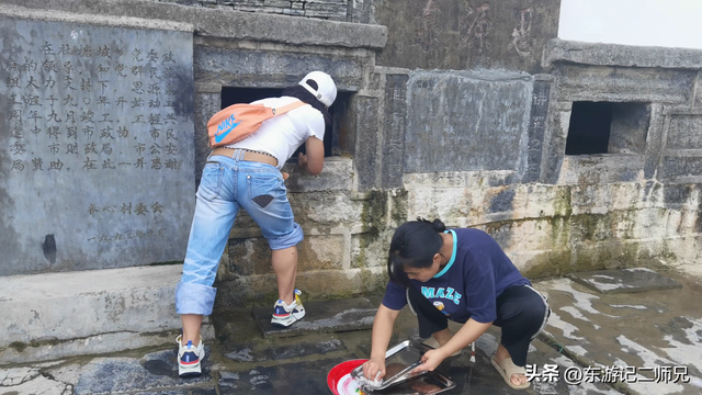 探索湘西古苗寨，位于悬崖之上，是乾嘉苗民起义的一个主战场