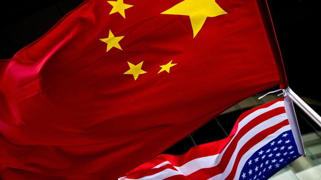 中方刚打退菲船，美军就调航母进南海，解放军增兵，布下天罗地网