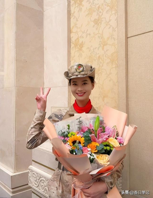 这才是该追的星！女民兵李思颖阅兵回家后仅半天，又有一个新身份