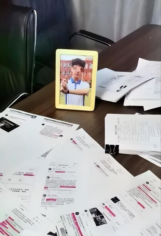 刘学州被网暴致死案二审择日宣判，律师讲述细节“被告将网暴狡辩成舆论监督”，被告：不是亲生的，没资格告