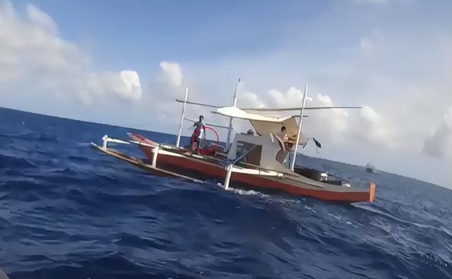 出大事了！菲律宾跟风亲美，国内民众齐声抗议，小马科斯兜不住了