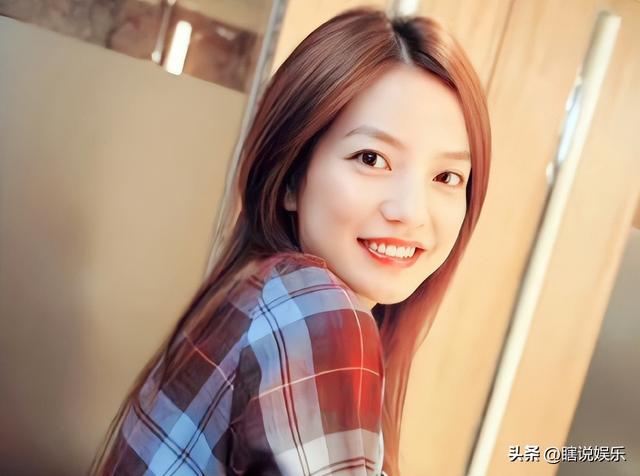 一眨眼没想到曾经火遍大江南北的“小燕子”竟然已经被封杀4年了