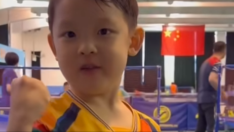 虎父无犬子！王皓也没想到，8岁的儿子，如今也能给自己争光了