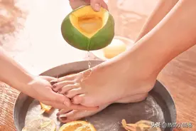 告别尴尬！揭秘根除脚臭的神奇秘籍，解放你的双脚舒享清爽！图片