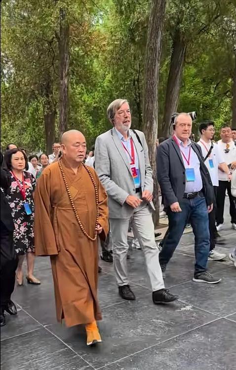 越查越担心！释永信被捕21天，失联亲弟仍无消息，钱袋子究竟在哪
