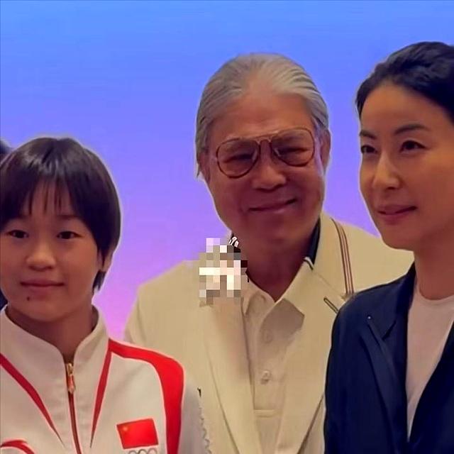 人民日报采访郭晶晶，句句不提全红婵	，句句都给全红婵提了个醒