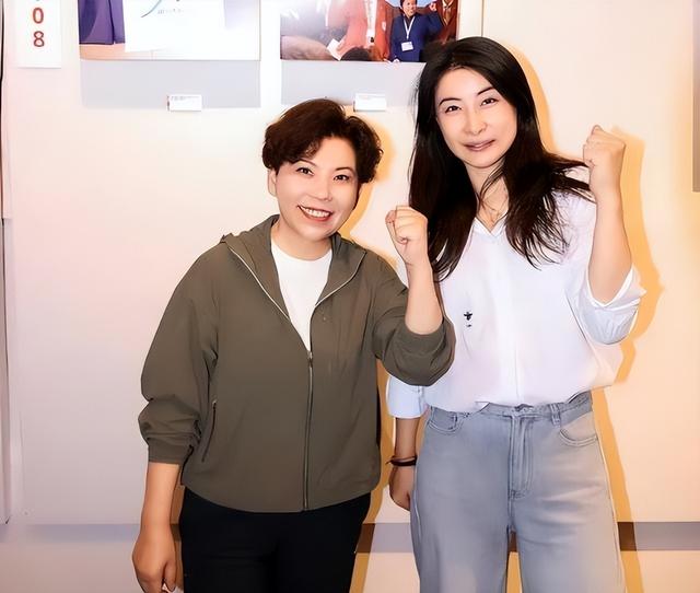 涉贪腐被带走、败光20亿	、移民改国籍：邓亚萍身上的谣言太离谱