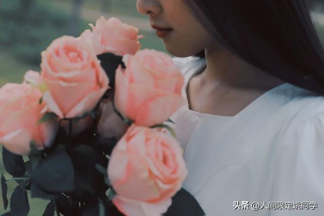 真正的爱情是，我让你动心，你让我安了心