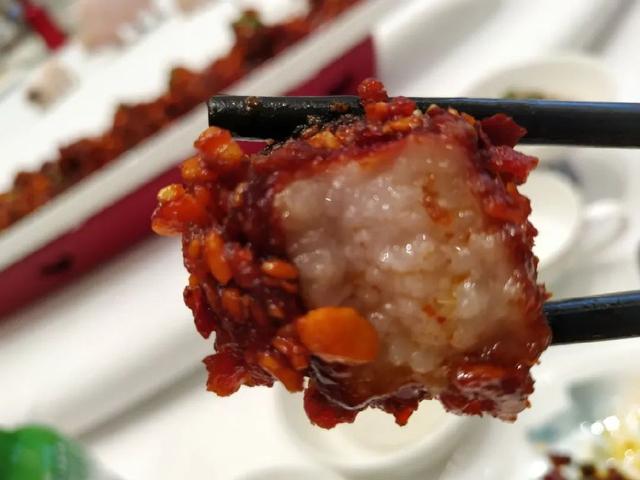 北京重庆饭店不仅有“渝味360碗”，还有360度的美