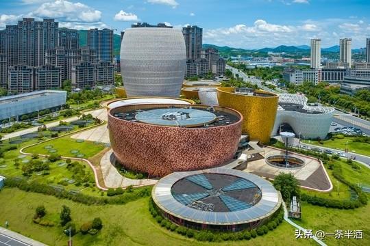 自驾攻略：江西由北向南自驾游线路，串联特色景点免费营地及美食