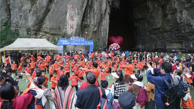 当亿年溶洞遇见千年土家，一场穿越时空的文旅盛宴正上演