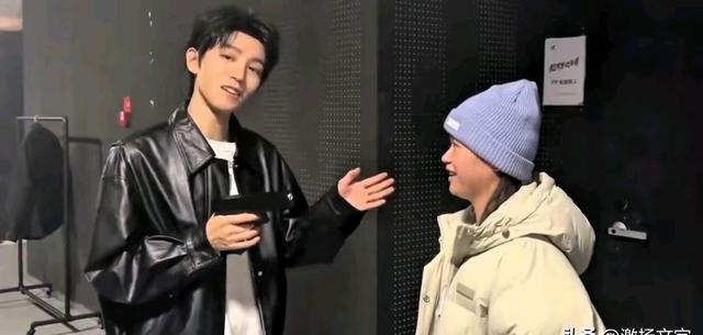 真相了！全红婵来北京不是冬训而是看王俊凯话剧，她的眼里有光了