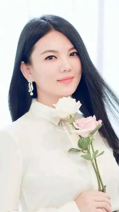 王岳伦也没想到，李湘捧在手心的女儿王诗龄，竟给她惹了个大麻烦