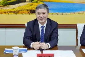 净利润超过10亿，河南知名央企换帅，人均薪酬约26.8万图片