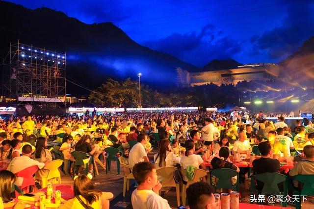 定了！2025广元汤山泼水电音狂欢节，8月1日盛大开启！送门票啦~