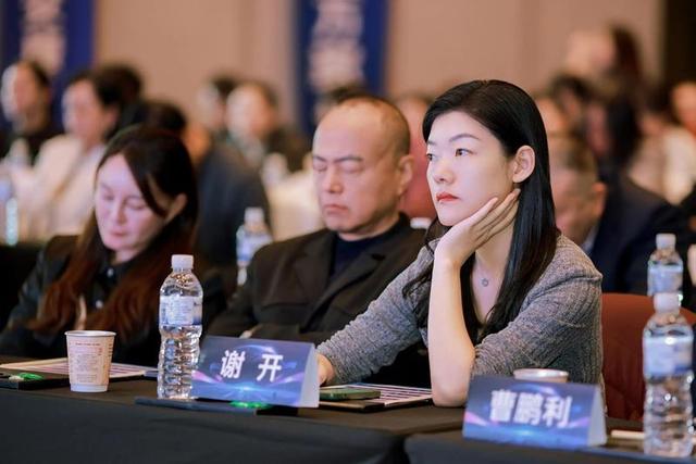 博厚医疗人工智能重塑家庭健康新范式新闻发布会暨“长寿经济与未来大健康研究中心”揭牌仪式圆满成功！