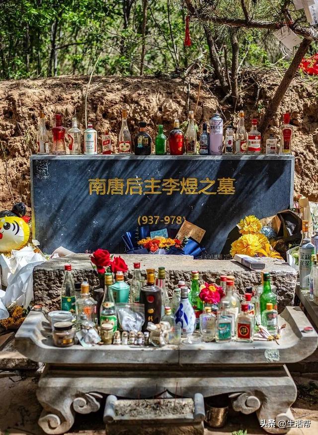 00后热衷去“上坟”，不追顶流追“古流”